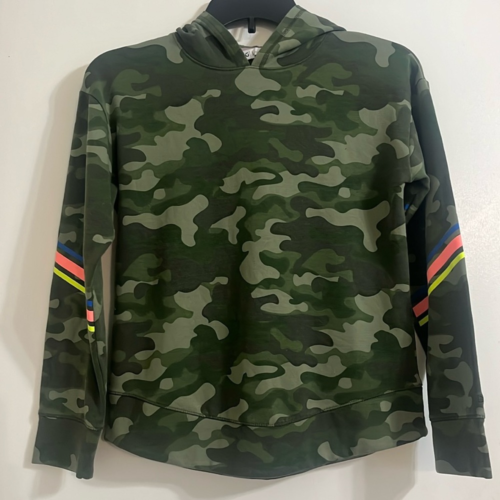 DSG Girls Fleece Hoodie Size L color Camouflage